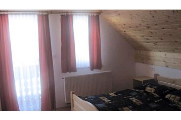 Slovenija Privát Cerkno, Eksterijer